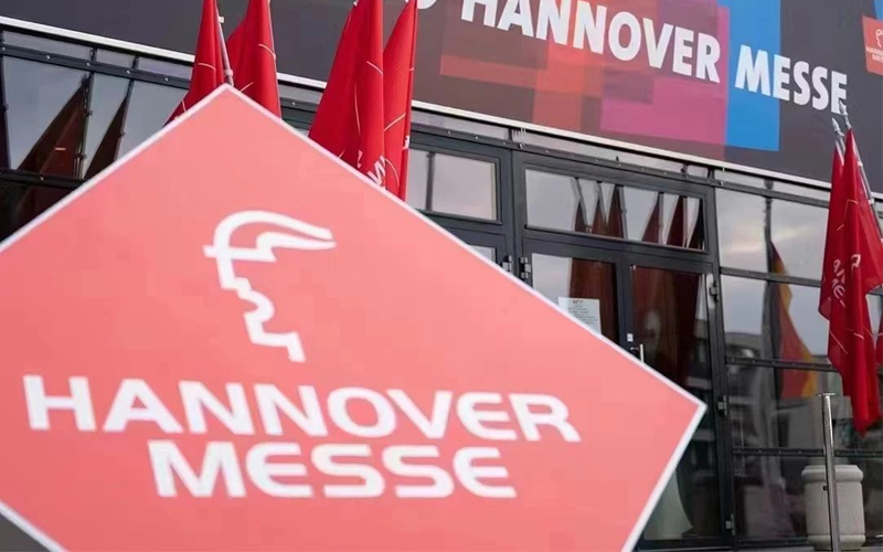 Çin konsülü genel, Shandong ticaret temsilcisi Hamburg fuarını denetliyor